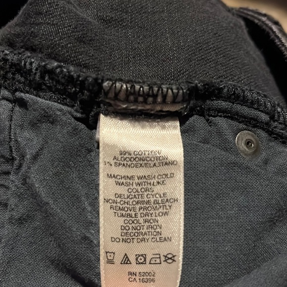 DKNY Jeans Capris, Black, size 14 - Picture 7 of 9